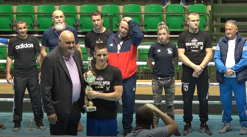 Greatest open Đuka