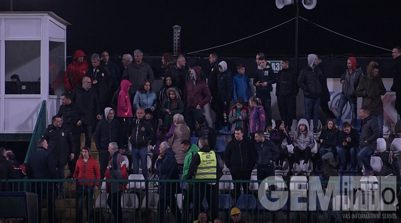 Publika na stadionu Kolubare