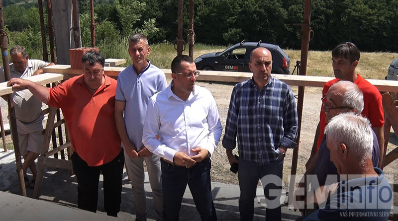 Stević sa saradnicima